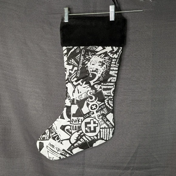 Quicksilver Christmas Stocking Graphic Faux Fur New No Tags - Picture 7 of 7